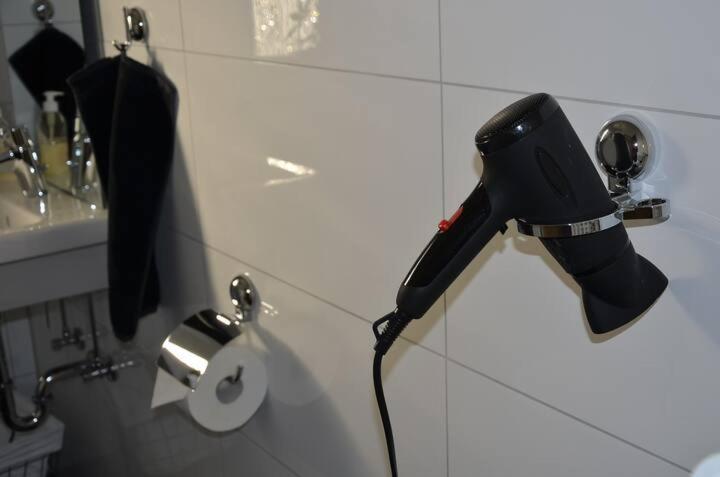 Schoene Grosse Wohnung 2 Schlafzimmer Bis 6 Pax Naehe Stadion Signal Iduna Dortmund Luaran gambar