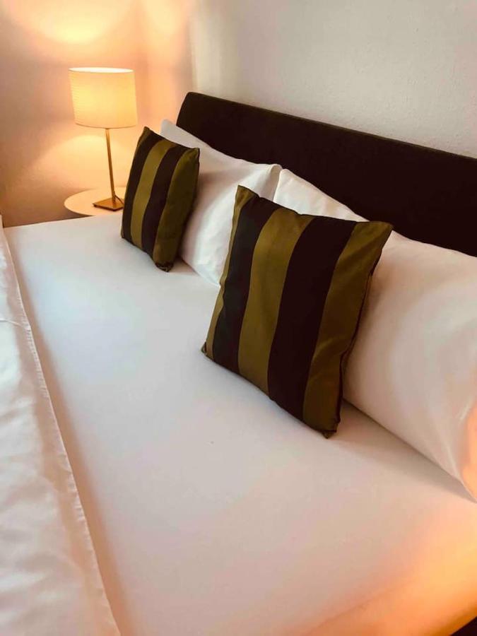 Schoene Grosse Wohnung 2 Schlafzimmer Bis 6 Pax Naehe Stadion Signal Iduna Dortmund Luaran gambar