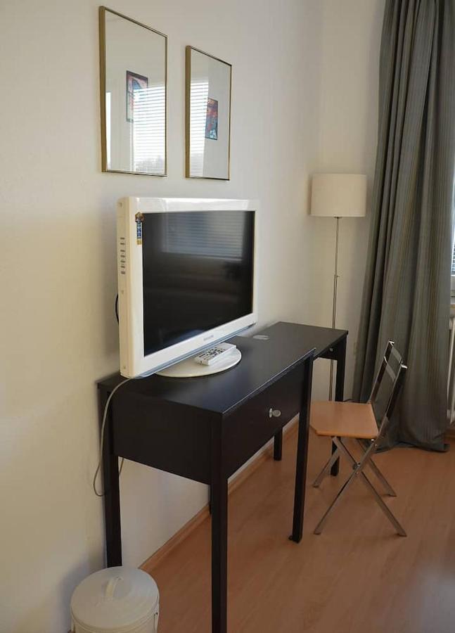 Schoene Grosse Wohnung 2 Schlafzimmer Bis 6 Pax Naehe Stadion Signal Iduna Dortmund Luaran gambar